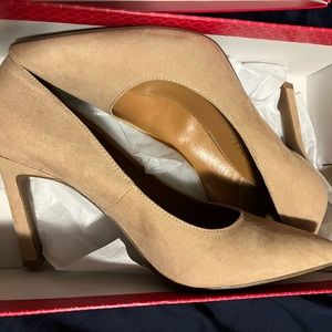 Women’s Kelly and Katie Pumps